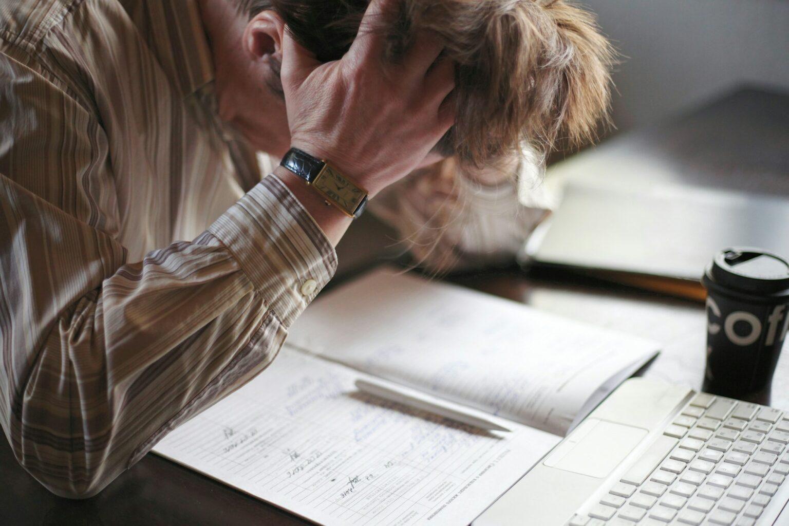 Stress et démangeaison : pourquoi ça vous gratte ? Stress