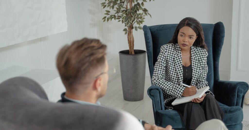 découvrez des conseils pratiques pour choisir le thérapeute qui vous convient. apprenez à évaluer les compétences, la spécialisation et la compatibilité personnelle pour une expérience thérapeutique réussie.