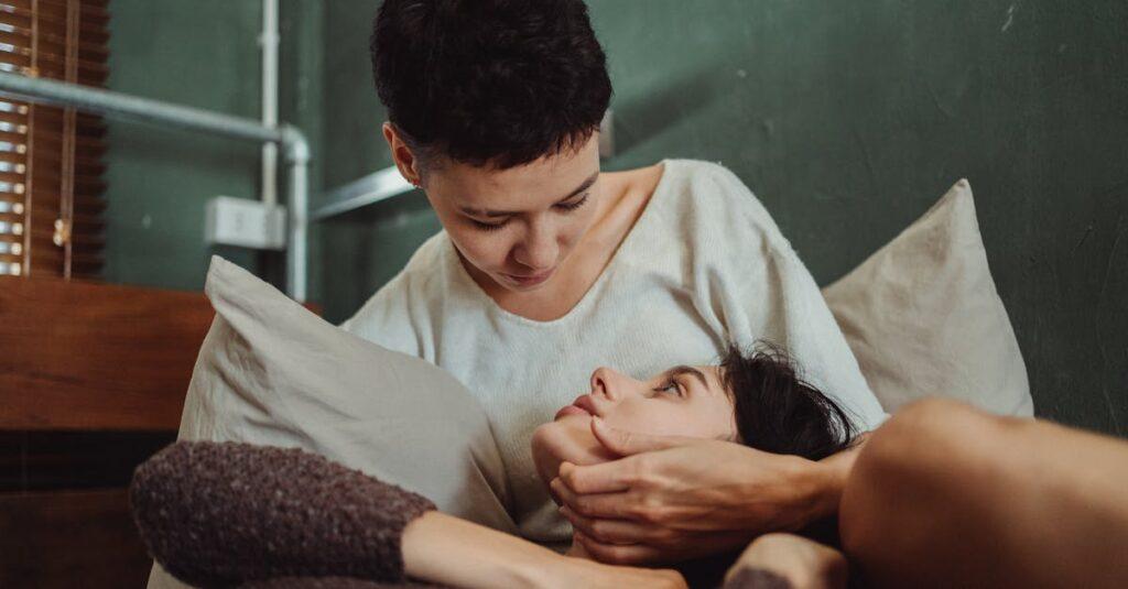 découvrez l'importance de l'authenticité dans notre société moderne. explorez comment cultiver l'honnêteté, la transparence et l'intégrité dans vos relations personnelles et professionnelles pour favoriser un environnement de confiance et de bien-être.