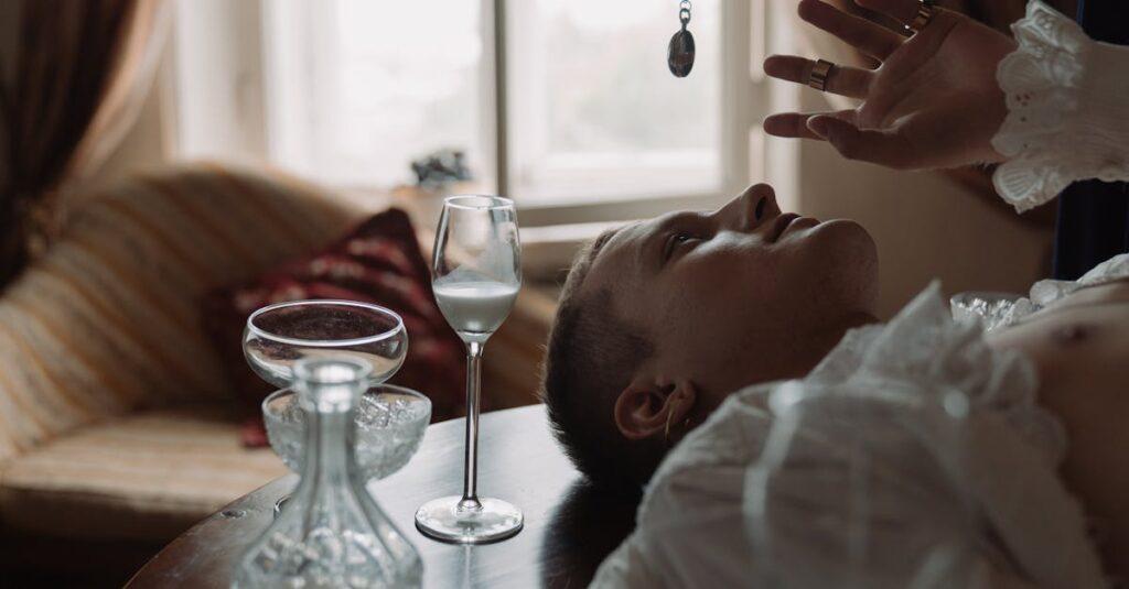 découvrez l'hypnose, une pratique fascinante qui explore les profondeurs de l'esprit pour améliorer votre bien-être, réduire le stress et transformer vos comportements. apprenez comment cette technique peut vous aider à atteindre vos objectifs personnels et professionnels.