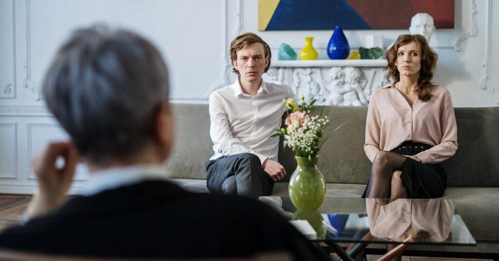 découvrez l'univers fascinant de la psychologie, une science dédiée à l'étude du comportement humain et des processus mentaux. explorez les différentes branches, théories et applications pratiques qui contribuent à améliorer le bien-être et la compréhension de soi.