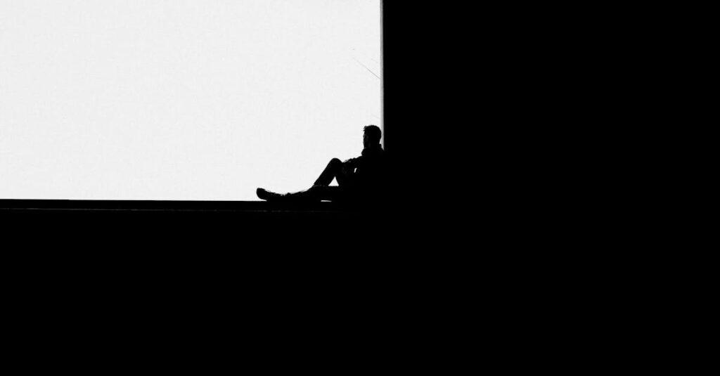 explorez le concept d'emptiness, une notion qui évoque à la fois le vide et le potentiel d'une nouvelle plénitude. plongez dans une réflexion profonde sur la vacuité existencielle et découvrez comment cette expérience peut mener à une transformation personnelle et spirituelle.