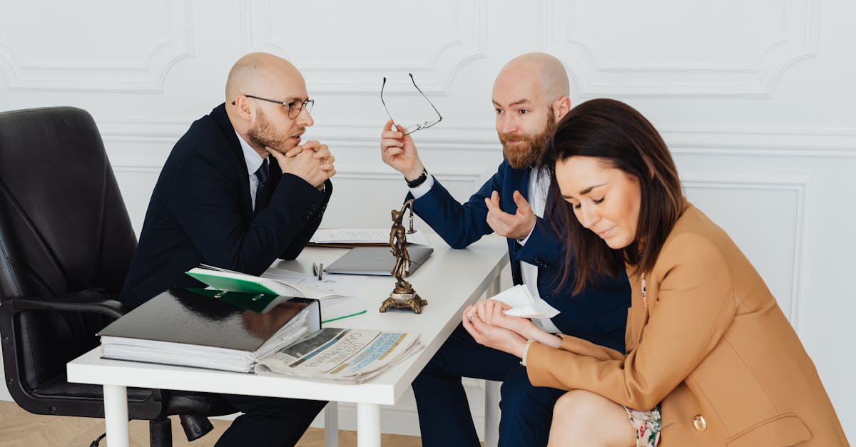 découvrez les stratégies et techniques efficaces de résolution de conflit pour améliorer vos relations personnelles et professionnelles. apprenez à gérer les désaccords de manière constructive et à transformer les tensions en opportunités de dialogue.