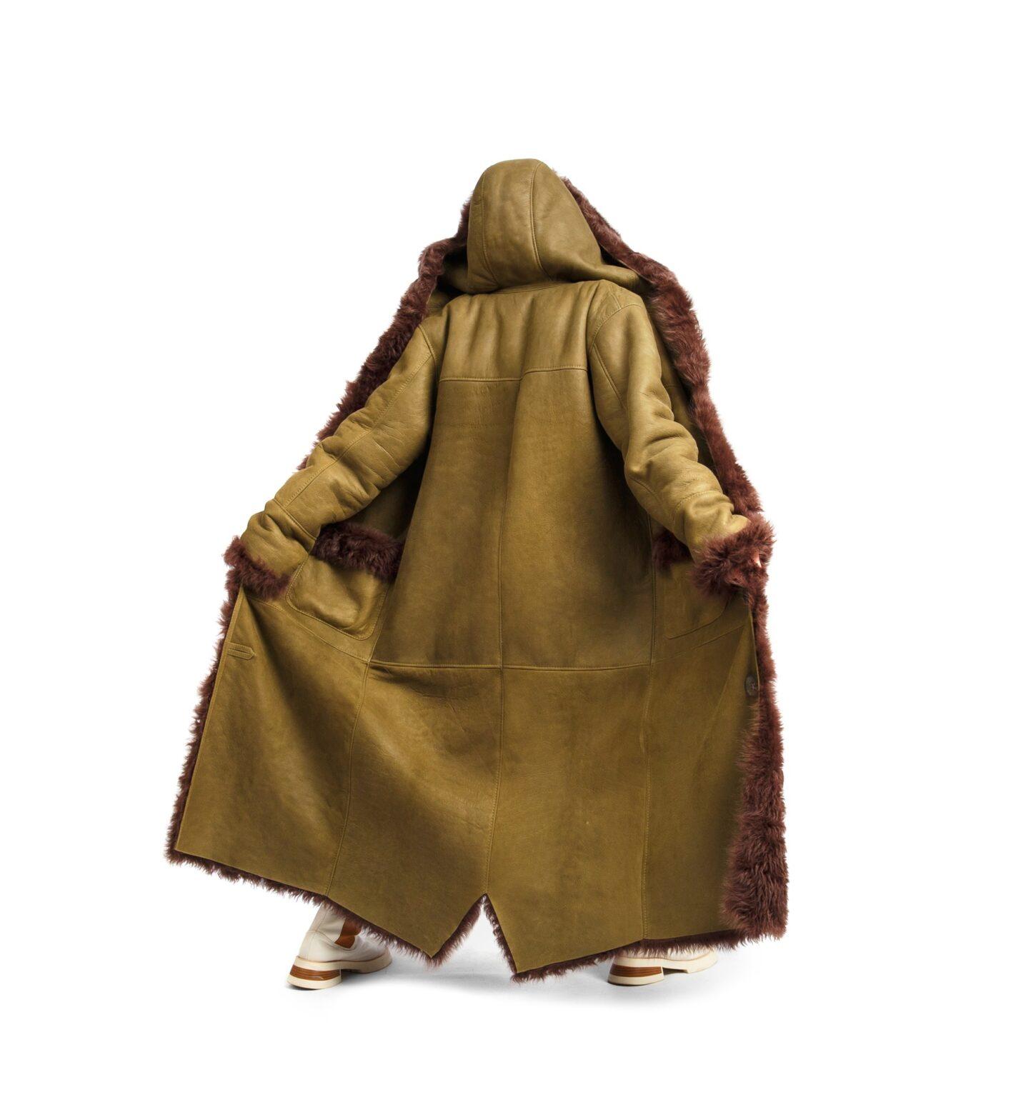 Comprendre les perversions : définitions et implications en 2025 Exhibitionist on white background