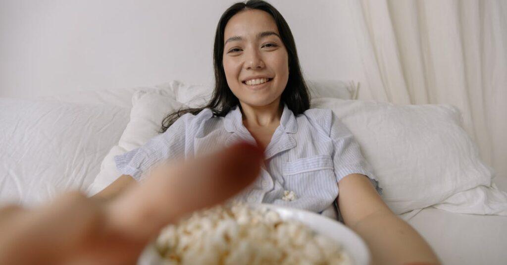 découvrez l'univers du narcissisme : ses caractéristiques, ses impacts sur les relations interpersonnelles et les façons de le reconnaître. apprenez à mieux comprendre ce trait de personnalité complexe et ses implications dans notre quotidien.