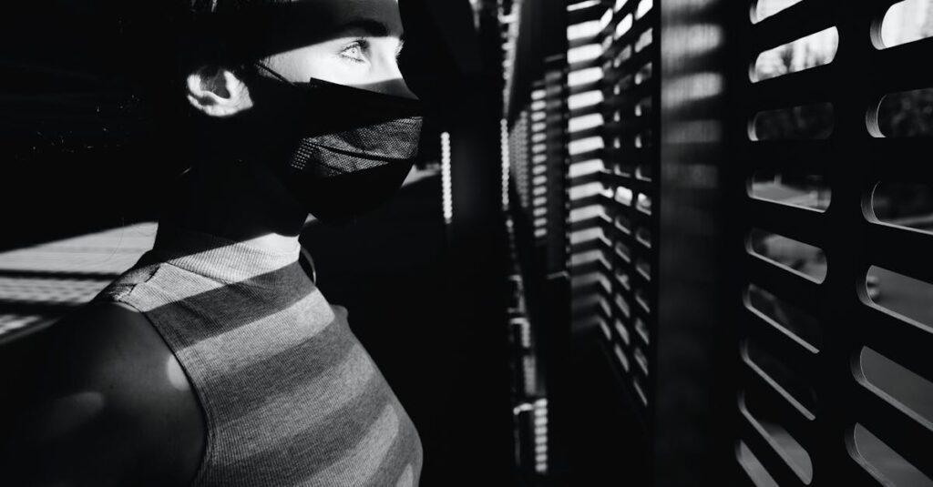 Pourquoi et comment devient-on schizophrène ? découvrez tout sur la schizophrénie, une maladie mentale complexe qui affecte la pensée, les émotions et le comportement. apprenez les symptômes, les causes possibles, les traitements et les ressources disponibles pour mieux comprendre et soutenir ceux qui en souffrent.