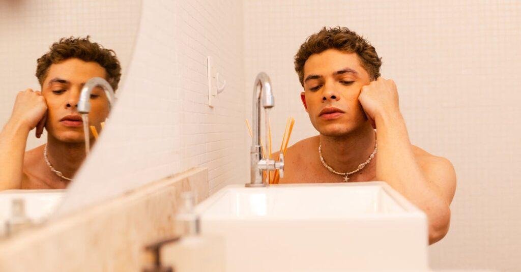 découvrez le concept de l'auto-punition, ses impacts psychologiques et émotionnels, ainsi que des stratégies pour surmonter ce comportement néfaste. apprenez à cultiver l'amour de soi et la résilience tout en explorant ce mécanisme complexe.