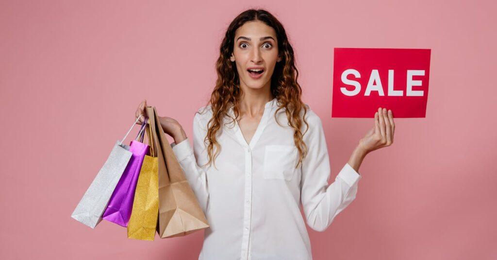 Être accro au shopping : un problème psychologique sous-jacent découvrez les causes et les conséquences de l'addiction au shopping. apprenez à reconnaître les signes de ce comportement compulsif et explorez des stratégies pour gérer vos dépenses et retrouver un équilibre dans votre vie. plongez dans l'univers du consumérisme et transformez votre expérience d'achat en une activité saine et responsable.