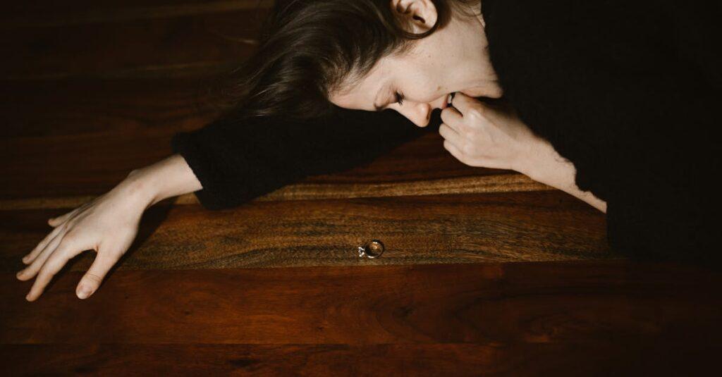 Comment limiter l’impact des relations toxiques au sein de sa famille découvrez comment identifier et gérer les relations toxiques qui nuisent à votre bien-être. apprenez à établir des limites saines, à reconnaître les signes d'une toxicité relationnelle et à vous protéger des influences négatives. transformez vos interactions et cultivez des relations positives.