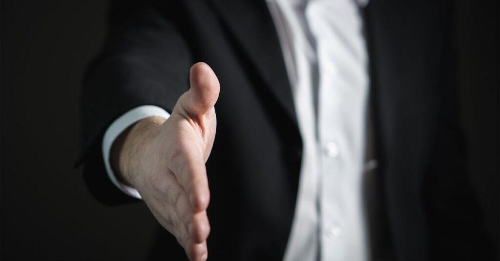 Signes importants de confiance dans une relation découvrez l'importance de la confiance dans nos vies personnelles et professionnelles. apprenez comment établir, maintenir et renforcer la confiance avec les autres pour favoriser des relations saines et durables.