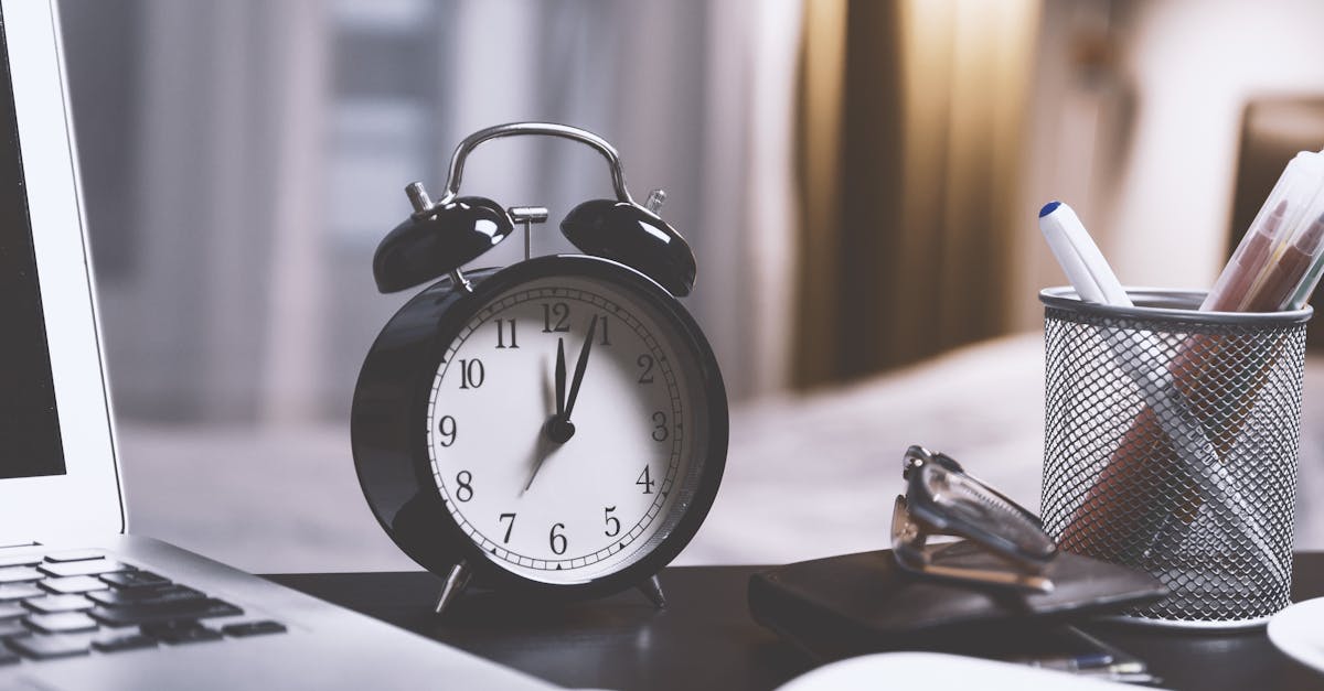 découvrez notre sélection d'horloges élégantes et fonctionnelles, idéales pour embellir votre intérieur tout en vous aidant à gérer votre temps. explorez des designs modernes et classiques qui s'adaptent à tous les styles de décoration.