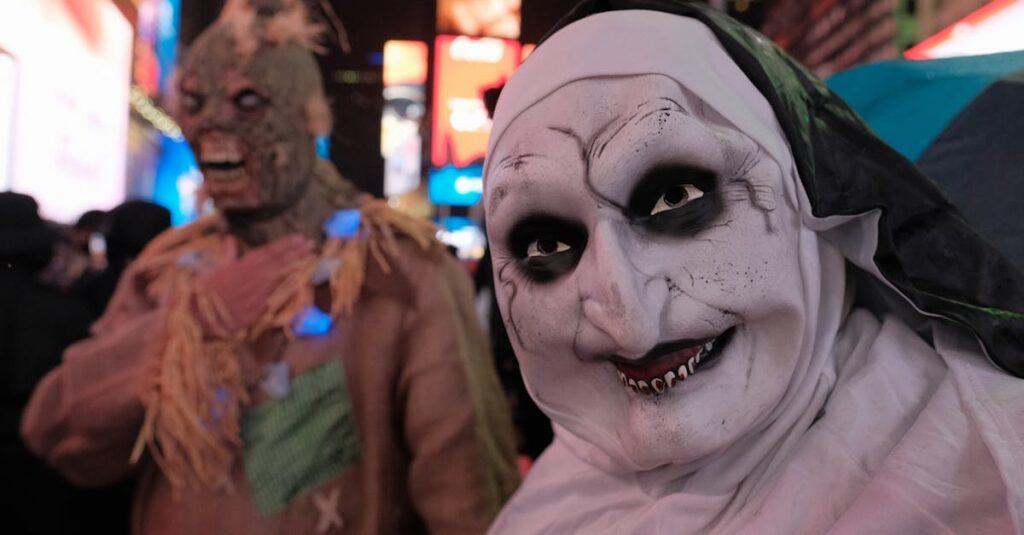 Comprendre la peur de la foule : causes et solutions pour 2025 découvrez le phénomène de la peur collective, ses causes et ses effets sur les comportements humains. analysez comment les foules réagissent face à la peur et les impacts psychologiques qui en découlent.