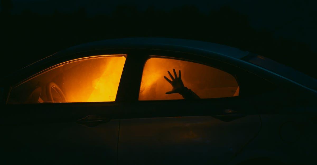 découvrez comment la peur de la foule influence notre comportement et notre psychologie. explorez les différentes facettes de ce phénomène social, ses origines, et des stratégies pour surmonter l'anxiété liée aux rassemblements.