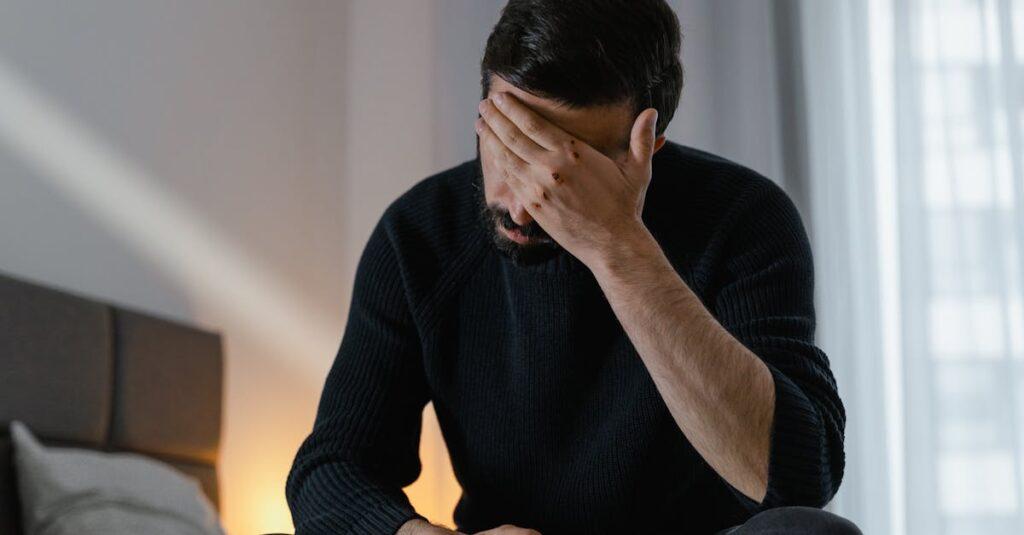 explorez le concept de normalité psychologique, ses implications dans la santé mentale, et comment il influence notre perception des comportements et des émotions. découvrez les différents aspects de la normalité et son impact sur la société.