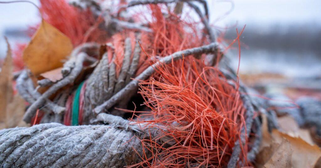 découvrez le trouble affectif saisonnier (tas), une condition qui affecte de nombreuses personnes pendant les mois d'hiver. apprenez à reconnaître ses symptômes, les causes sous-jacentes et les traitements efficaces pour améliorer votre bien-être tout au long de l'année.