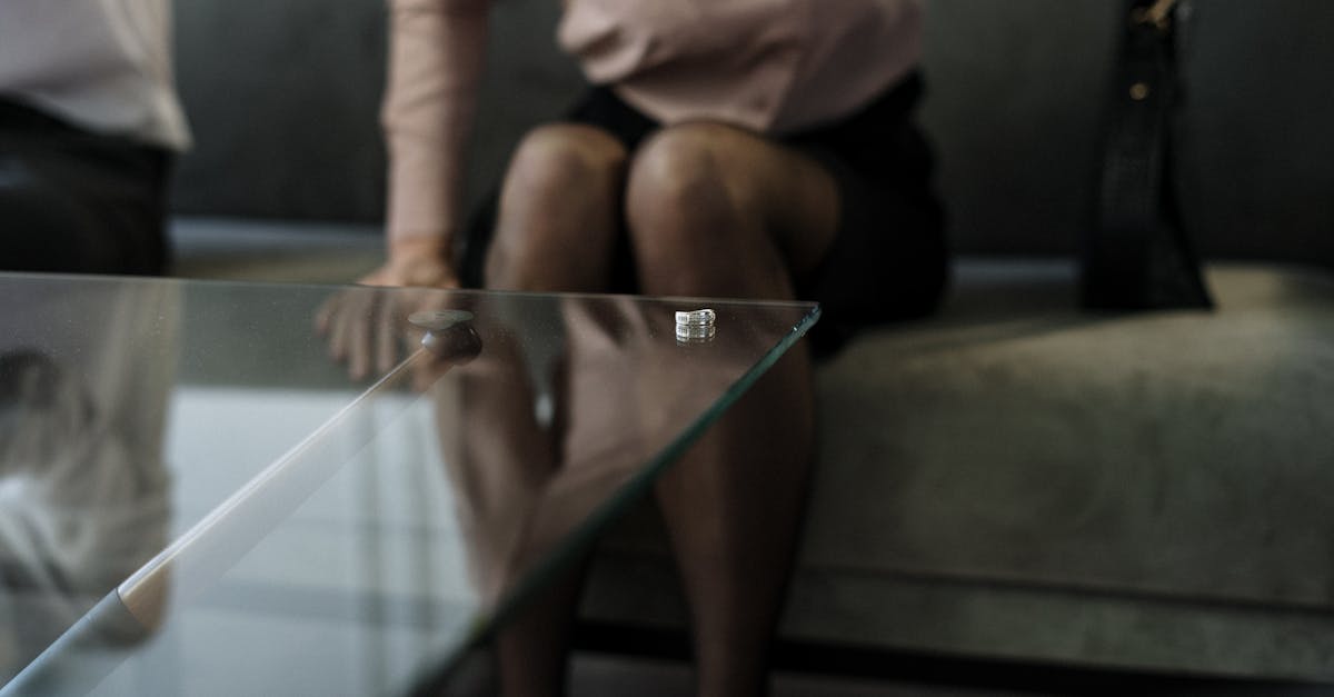 découvrez tout ce qu'il faut savoir sur l'anxiété de séparation, ses causes, ses symptômes et des stratégies pour aider les enfants et les adultes à surmonter ce défi émotionnel.