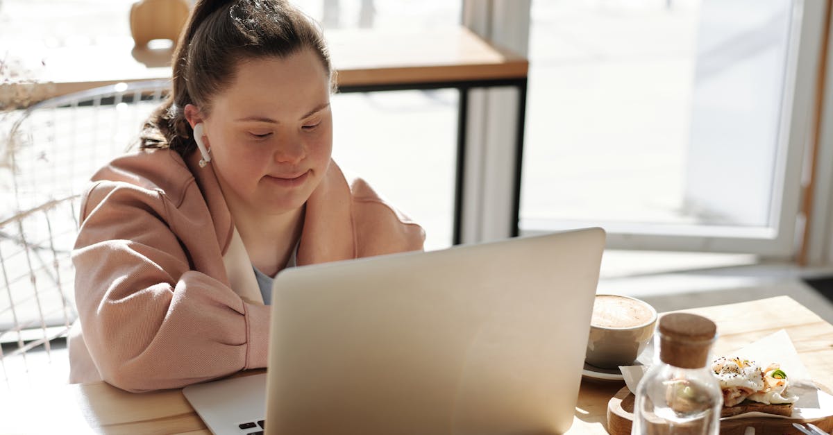 découvrez le syndrome de siss, une condition souvent méconnue, ses symptômes, causes et traitements. informez-vous sur les défis auxquels les personnes atteintes font face et les solutions pour améliorer leur qualité de vie.