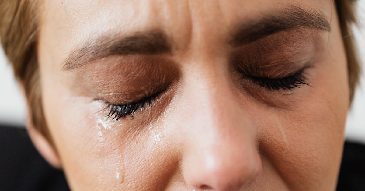 découvrez les causes et les solutions pour gérer l'anxiété chronique. apprenez à identifier les symptômes, explorer des stratégies de coping efficaces et améliorer votre bien-être au quotidien.