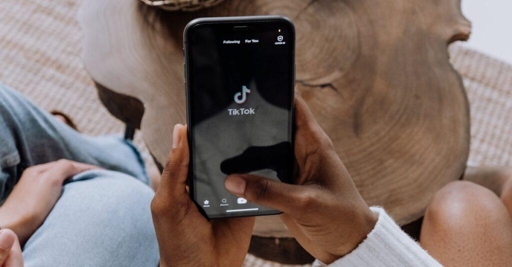 Comprendre le trouble de la communication sociale et ses impacts en 2025 découvrez le trouble de la communication sociale, une condition affectant la capacité à interagir efficacement avec les autres. apprenez-en davantage sur ses symptômes, ses causes et les approches thérapeutiques pour améliorer les compétences sociales et la communication.