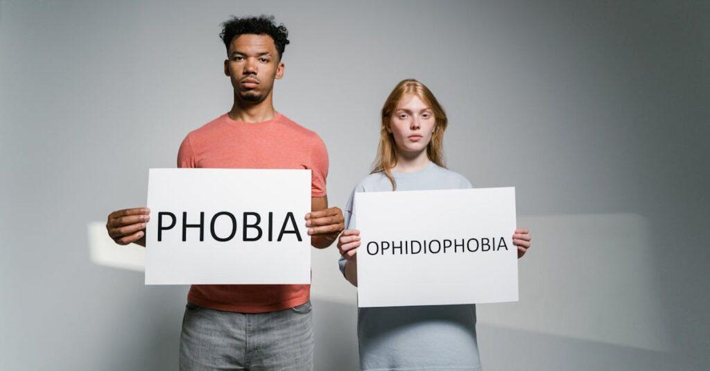 Comprendre la phobie sociale et les traitements efficaces pour s’en débarrasser découvrez les causes, symptômes et traitements de la phobie sociale, un trouble anxieux qui affecte la vie quotidienne de nombreuses personnes. apprenez comment surmonter les peurs liées aux interactions sociales et retrouver confiance en soi.