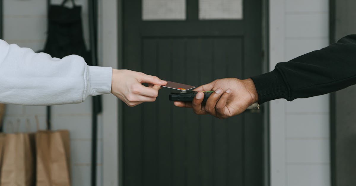 découvrez le concept de transference, un phénomène psychologique crucial dans les relations thérapeutiques, où les émotions et expériences passées influencent les interactions présentes. explorez ses implications et applications en psychologie.