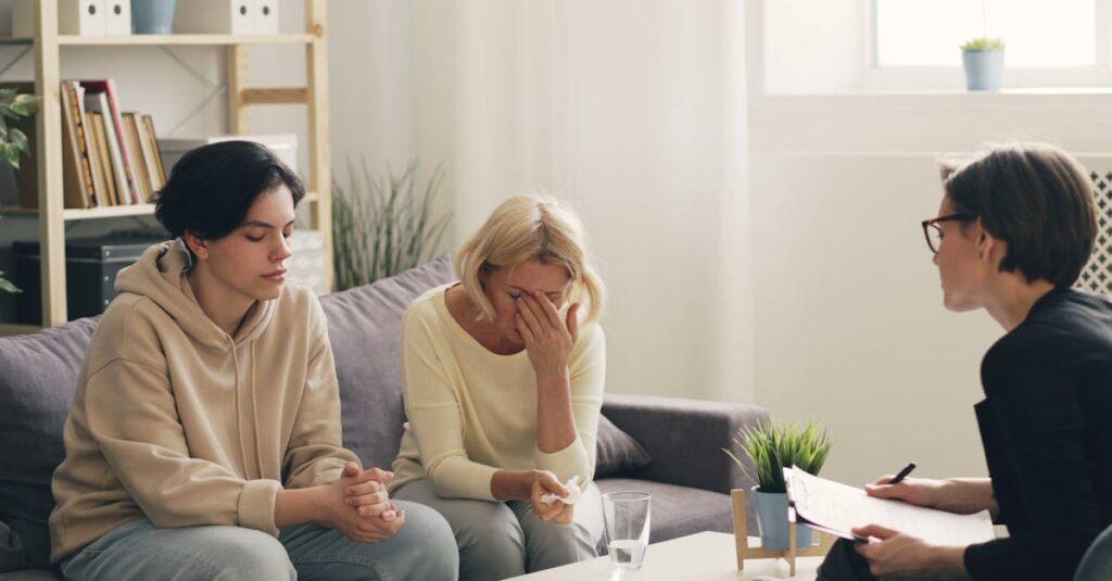 découvrez les bienfaits de la thérapie familiale : amélioration de la communication, résolution des conflits et renforcement des liens pour un mieux-être à long terme.