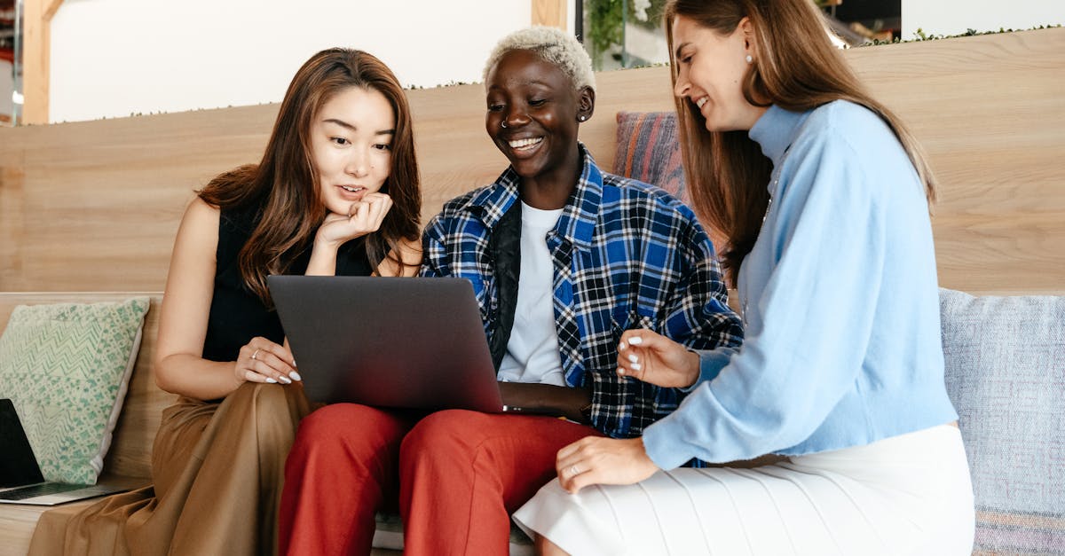 découvrez tout sur les amis imaginaires : leurs origines, leur rôle dans le développement de l’enfant, et comment accompagner votre enfant dans cette belle aventure intérieure.