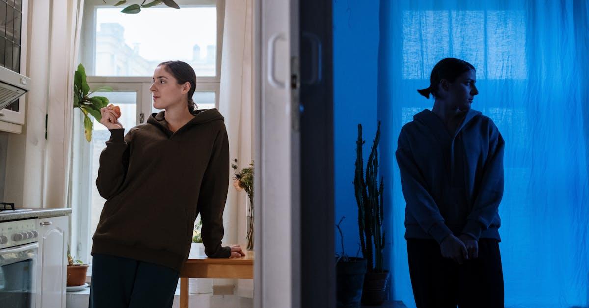 découvrez les différents aspects de la psychose, ses symptômes, causes et traitements. plongez dans l'univers complexe de cette condition mentale et apprenez comment elle impacte la vie quotidienne des personnes concernées.
