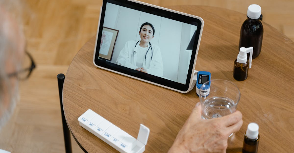 découvrez la téléconsultation, une solution innovante pour des consultations médicales à distance. profitez d'un accès facilité aux soins tout en restant chez vous. connectez-vous avec des professionnels de santé pour des conseils, diagnoses et suivis personnalisés, le tout en toute sécurité et confort.