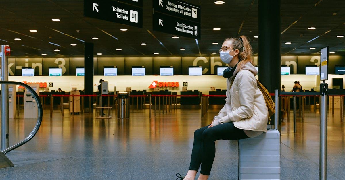 découvrez tout ce qu'il faut savoir sur la maladie de huntington : ses symptômes, ses causes, son diagnostic et les options de traitement disponibles pour mieux vivre avec cette maladie neurodégénérative rare.