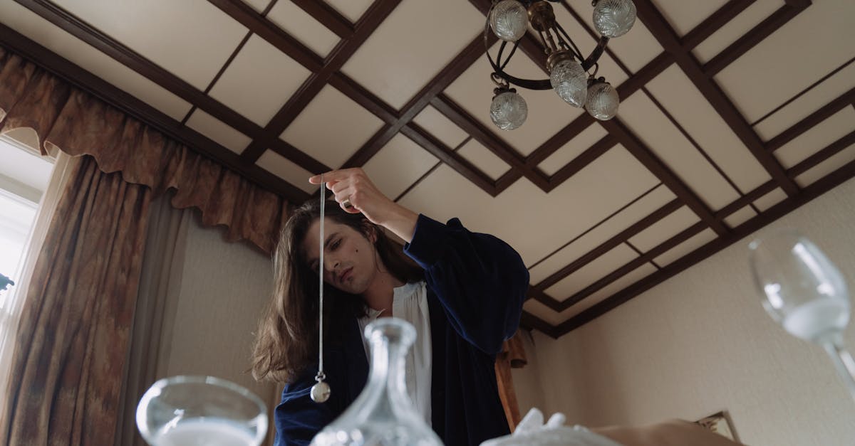 découvrez l'hypnose, une technique puissante pour améliorer le bien-être, gérer le stress et favoriser le développement personnel. apprenez comment l'hypnose fonctionne et comment elle peut transformer votre vie.