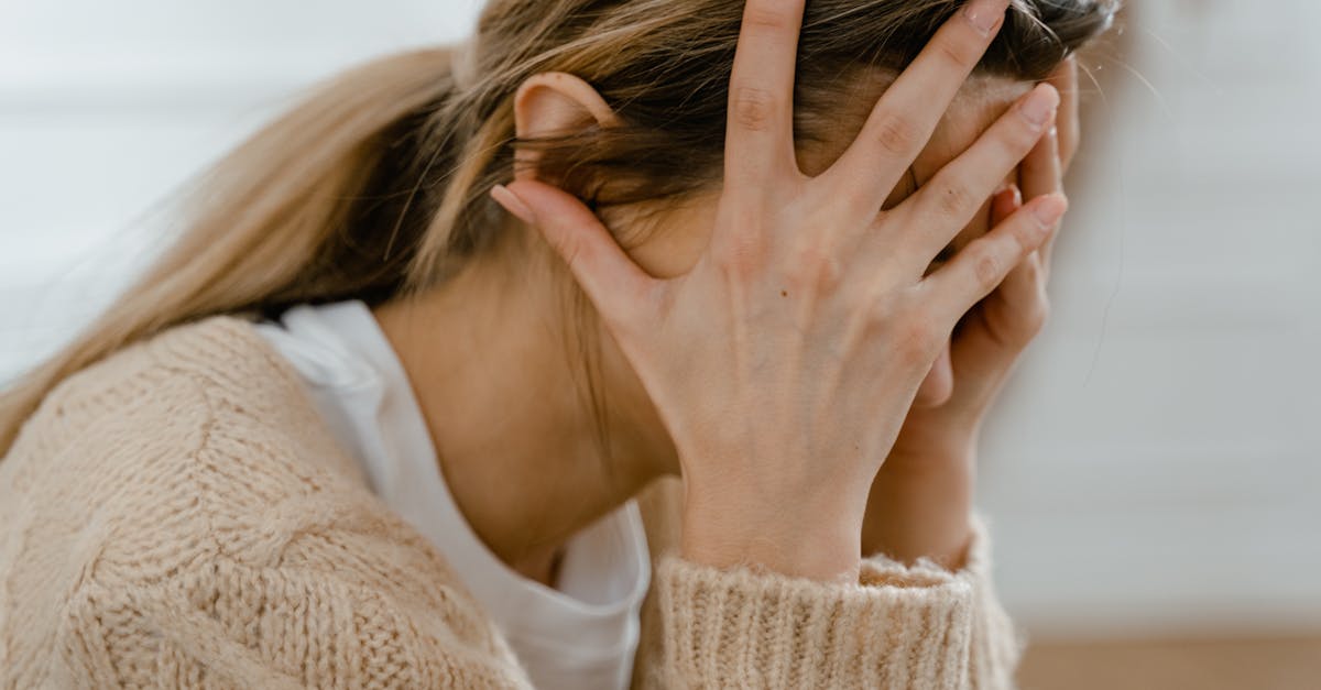 explorez les causes et solutions aux conflits mère-fille, pour mieux comprendre et renforcer la relation entre mère et fille grâce à des conseils pratiques.