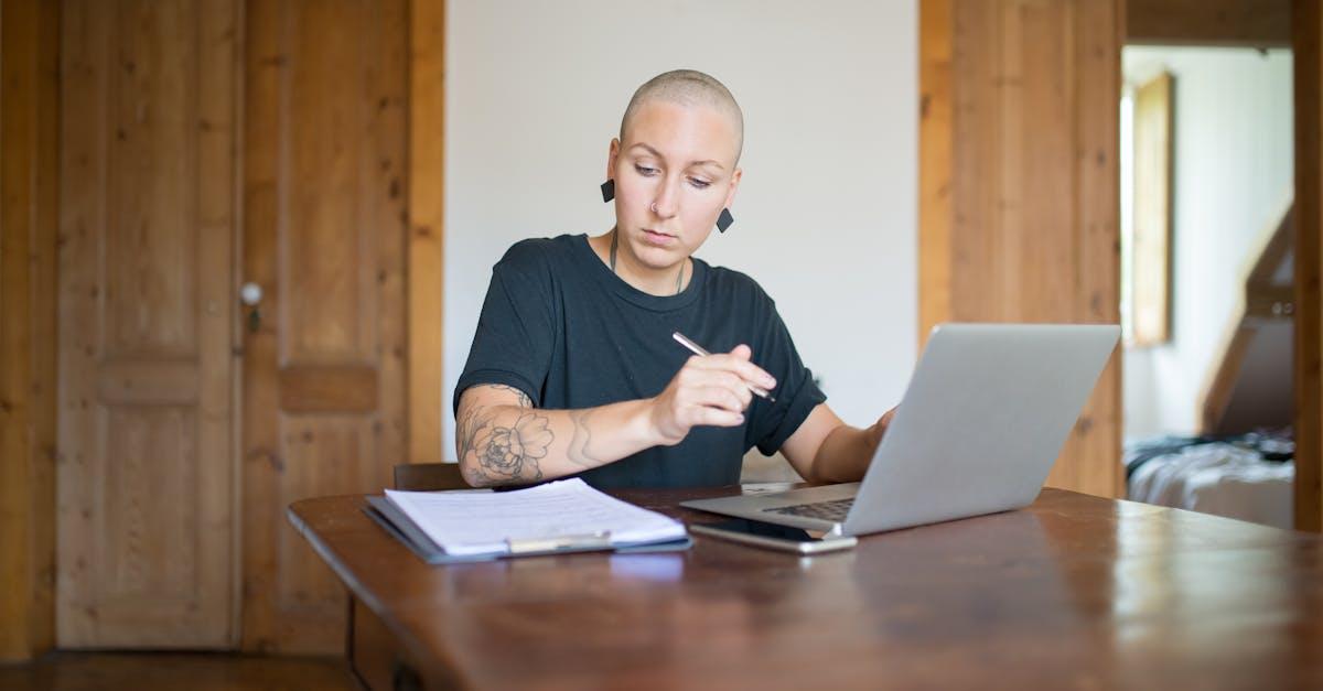 découvrez la thérapie en ligne : une solution accessible et confidentielle pour prendre soin de votre bien-être mental, où que vous soyez. consultez un professionnel rapidement et facilement, depuis chez vous.