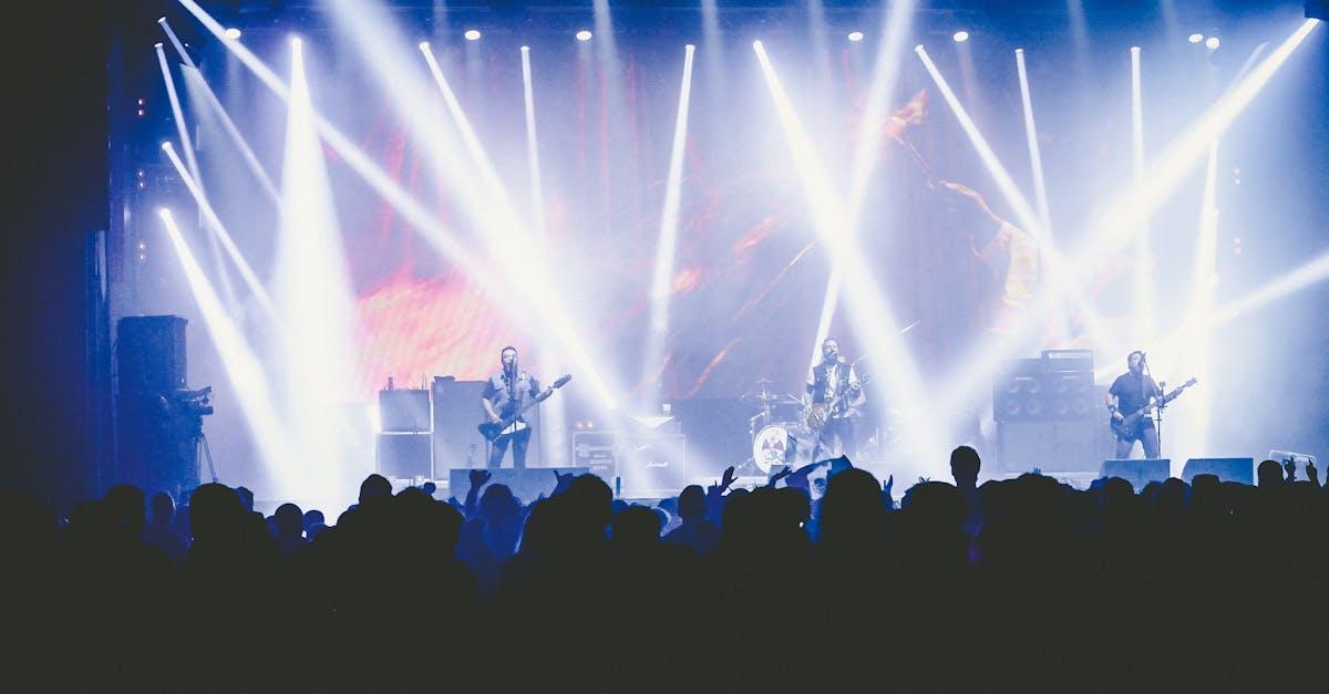 découvrez toutes les facettes du concept spotlight : ses origines, ses applications actuelles et son impact dans divers domaines. un éclairage complet pour tout comprendre rapidement.