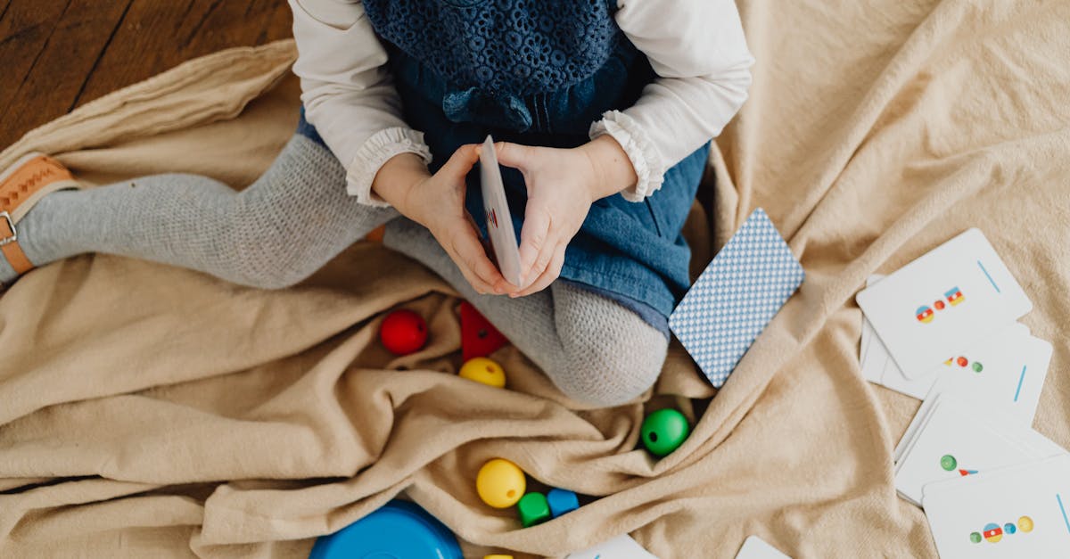 découvrez les étapes clés du développement cognitif, ses principaux concepts, et comment il influence l'apprentissage et le comportement chez l'enfant et l'adulte.