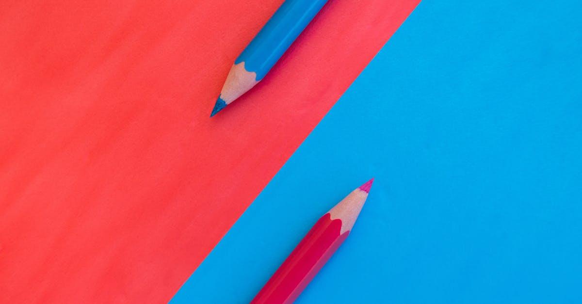 découvrez la théorie des deux facteurs de herzberg : une approche essentielle pour comprendre la motivation et la satisfaction au travail. apprenez comment les facteurs d’hygiène et les facteurs motivationnels influencent la performance des employés.