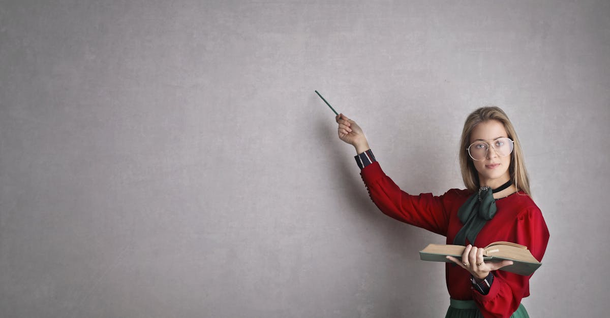 découvrez les styles d'apprentissage selon le modèle de kolb : une approche innovante pour comprendre comment chaque individu assimile et traite l'information. améliorez vos méthodes d'enseignement et d'apprentissage grâce à ce guide sur les styles de kolb.
