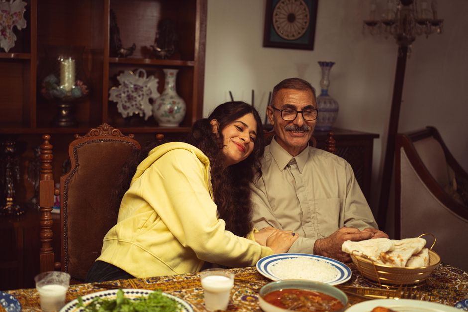 Family heirloom and cultural transmission across generations